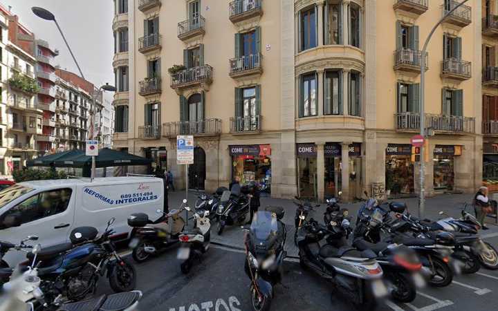 Fotografia tomada fuera de Francés-k (Clases de francés online) - Academia de francés en Barcelona, Barcelona