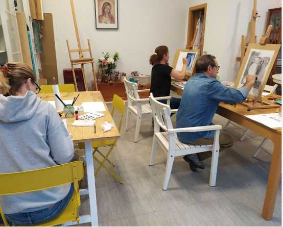 Fotografia tomada fuera de AUREA clases de pintura - Escuela de arte en Paracuellos de Jarama, Madrid