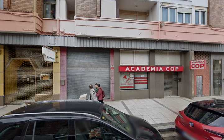 Fotografia tomada fuera de Academia Punto y Seguido - Centro educativo en Santander, Cantabria