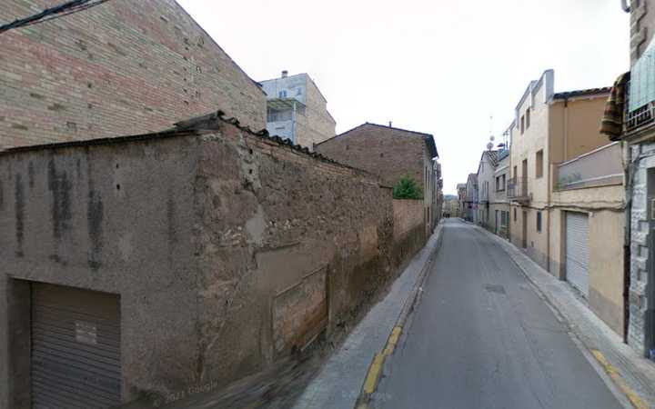 Fotografia tomada fuera de Terapeutic Josep Batlló - Acadèmia d'exàmens civils en Navàs, Barcelona