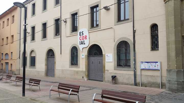 Fotografia tomada fuera de Fundació Privada Educativa Vedruna Barcelona - Colegio privado en Vic, Barcelona