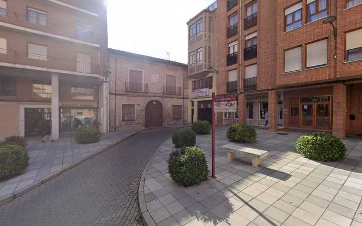 Fotografia tomada fuera de Club Budokan Medina Gimnasio Imagen Sport - Escuela de artes marciales en Medina del Campo, Valladolid