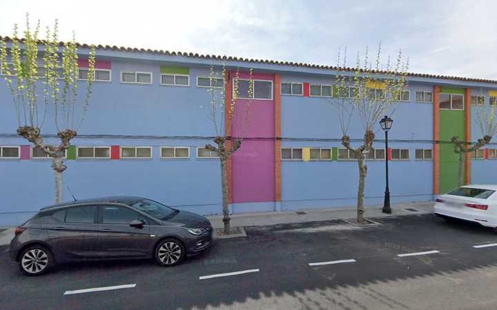 Fotografia tomada fuera de CEPA El Cascajo - Centro educativo en Laguna de Duero, Valladolid