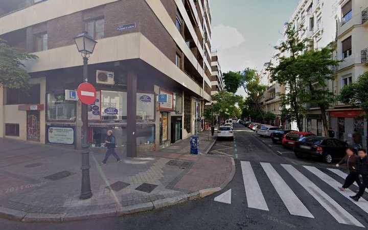Fotografia tomada fuera de ExamsOne - Cambridge Madrid - Centro de formación en Madrid, Madrid