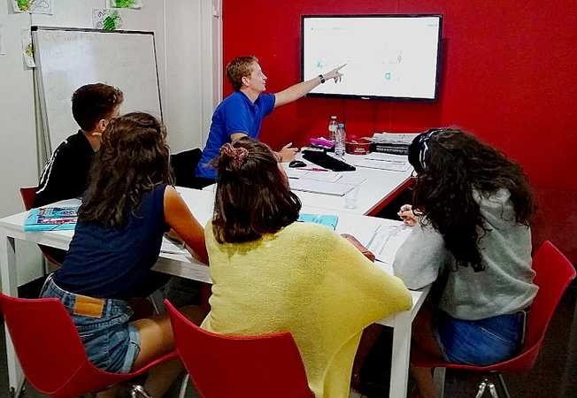 Fotografia tomada fuera de STEM English - Luceros Alacant - Acadèmia d'anglès en Alicante, Alicante