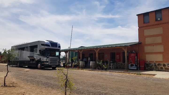 Fotografia tomada fuera de CENTRO ECUESTRE TORDESILLAS - Escuela de equitación en Tordesillas, Valladolid