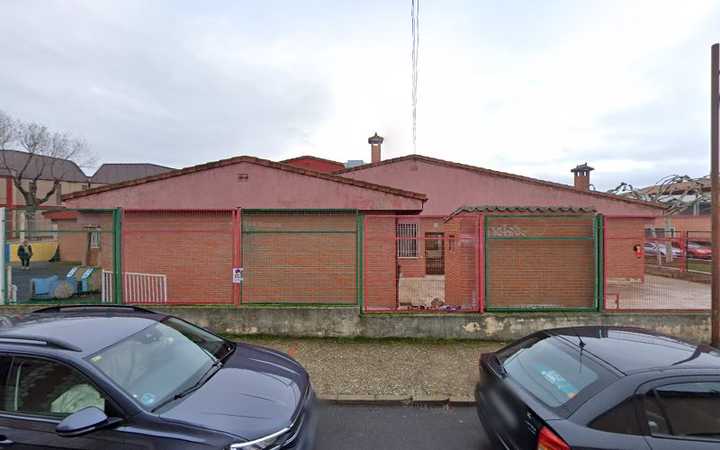 Fotografia tomada fuera de Escuela de Educación Infantil Peter Pan - Guardería en Tordesillas, Valladolid
