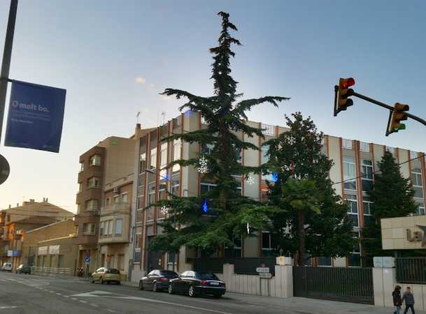 Fotografia tomada fuera de Colegio La Salle - Escola preparatòria en Mollerussa, Lérida