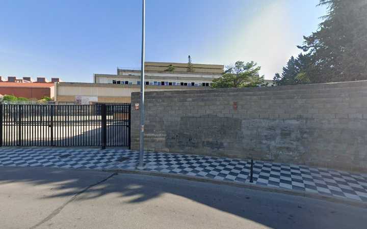 Fotografia tomada fuera de IMAGEN PARA EL DIAGNÓSTICO Y MEDICINA NUCLEAR - Centro de formación profesional en Cuenca, Cuenca