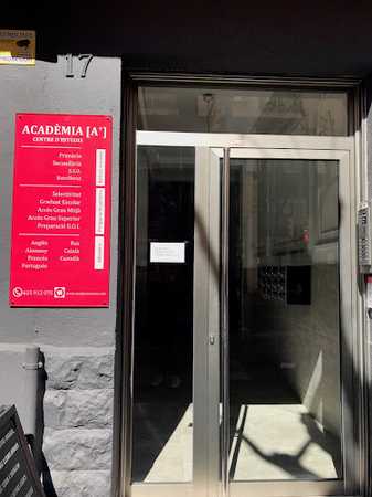Fotografia tomada fuera de Academia A+ | Acadèmia de reforç escolar i idiomes - Centro escolar en Tarragona, Tarragona