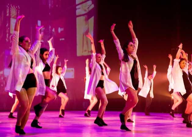 Fotografia tomada fuera de Escuela de Baile Le Bal Iturrama - Academia de baile en Pamplona, Navarra