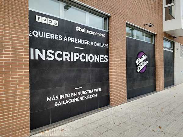 Fotografia tomada fuera de Baila con Eneko - Academia de baile en Pamplona, Navarra