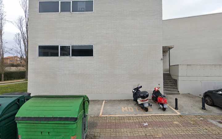 Fotografia tomada fuera de Academia Sócrates - Academia de inglés en Mutilva, Navarra