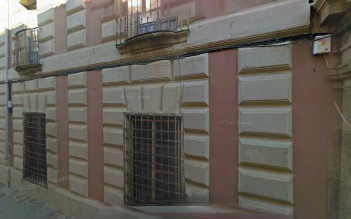 Fotografia tomada fuera de Casa academia de Minas - Universidad en Almadén, Ciudad Real