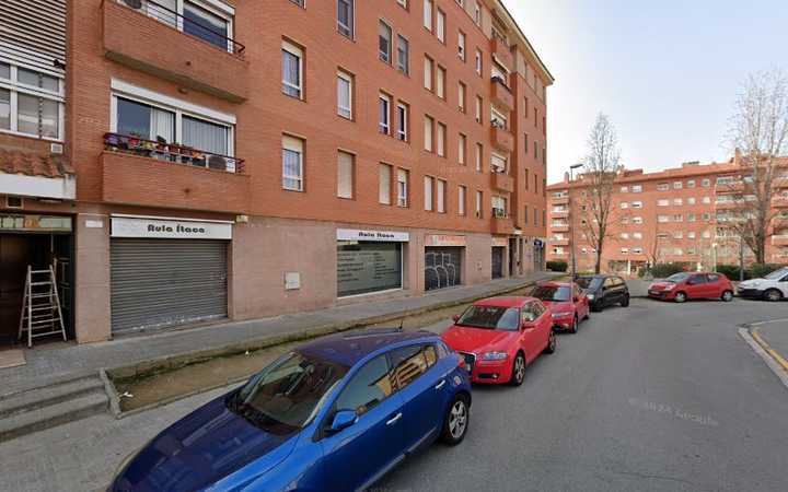 Fotografia tomada fuera de Aula Ítaca - Centro de refuerzo escolar en Ripollet, Barcelona