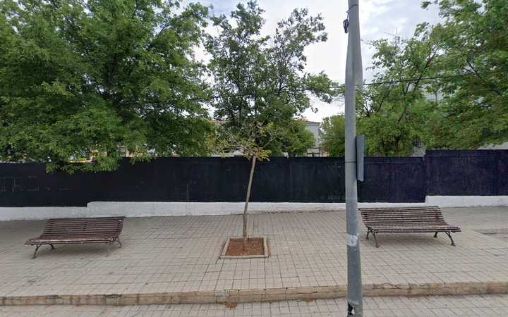 Fotografia tomada fuera de Colegio Público Sierra Arana - Colegio público en Iznalloz, Granada
